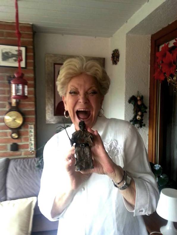 578277_338829392911172_259493020_n