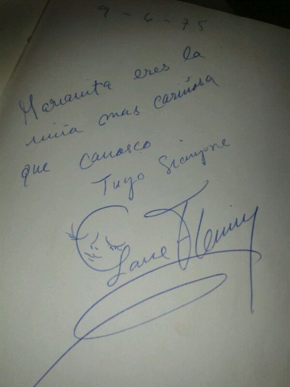 Y finalmente el dulce autógrafo que le dedicó, entones, Lone a  Marián.