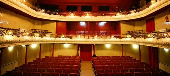 Este es el marco desde el que disfrutar las proyecciones, bonito ¿eh?