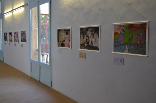 En el Claustre de la Casa de Convalescència.