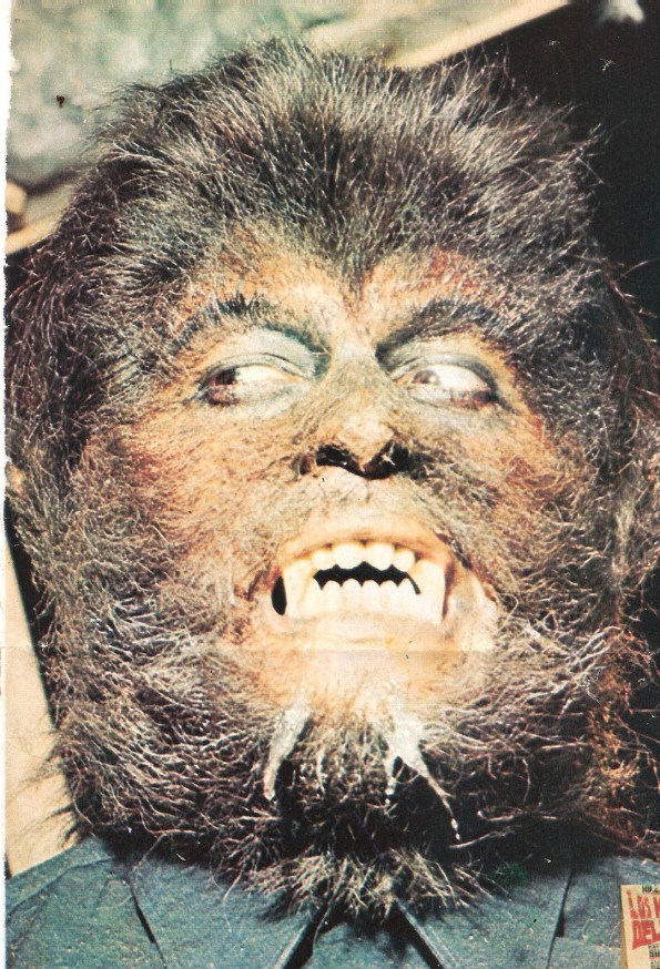 Otra fotografía de la misma sesión de maquillaje para Dr. Jekyll y el hombre lobo. 