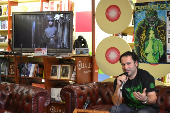 David García hablándonos de Eugenio Martín y Pánico en el Transiberiano.