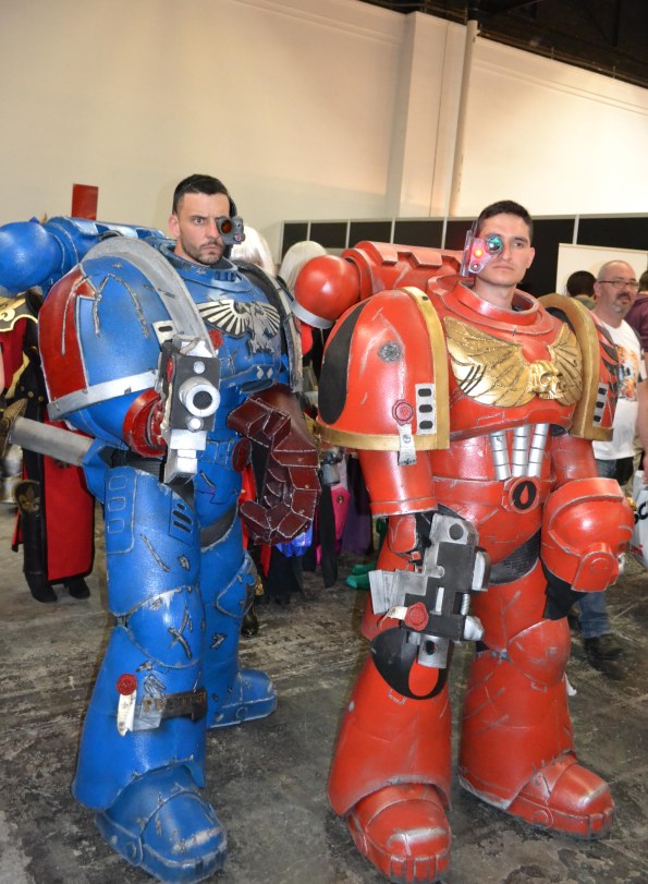 ... máquinas de destrucción...