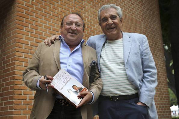Esteso y Pajares durante la presentación del libro en la pasada Feria del libro de Madrid (foto:heraldo.es)