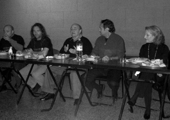 Cena durante la segunda edición de Cardoterror con Dani Masip, Paul Naschy y Elvira Primavera, entre otros (foto archivo Cardoterror)