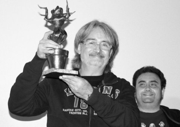 Claudio Simoneti alza feliz su Audrey observado de cerca por David Jordán (foto archivo Cardoterror)