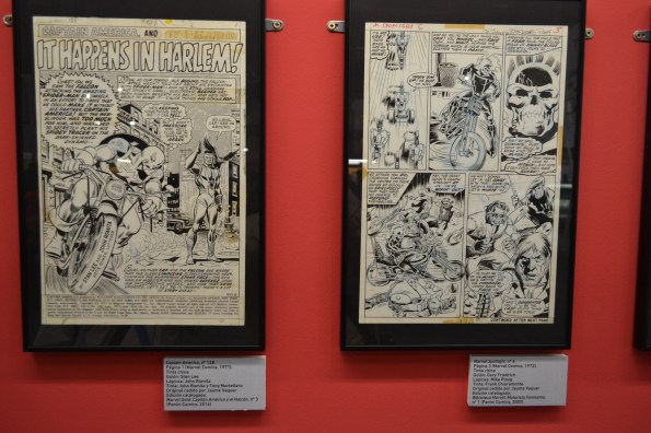 automóviles rodeados de originales. Como estás dos muestras de personajes Marvel.