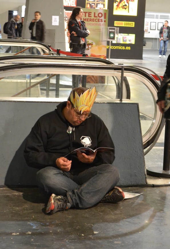 Mientras tanto, en el Salón, continúa la actividad...