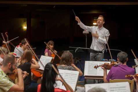 Isabel Segunda temporada. Federico Jusid y la Orquesta y Coro de RTVE